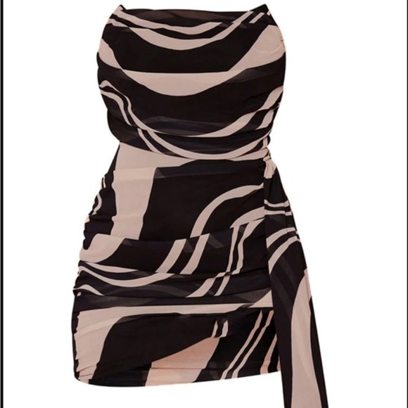 Pretty Little Thing strapless dress - Picture 1 of 5